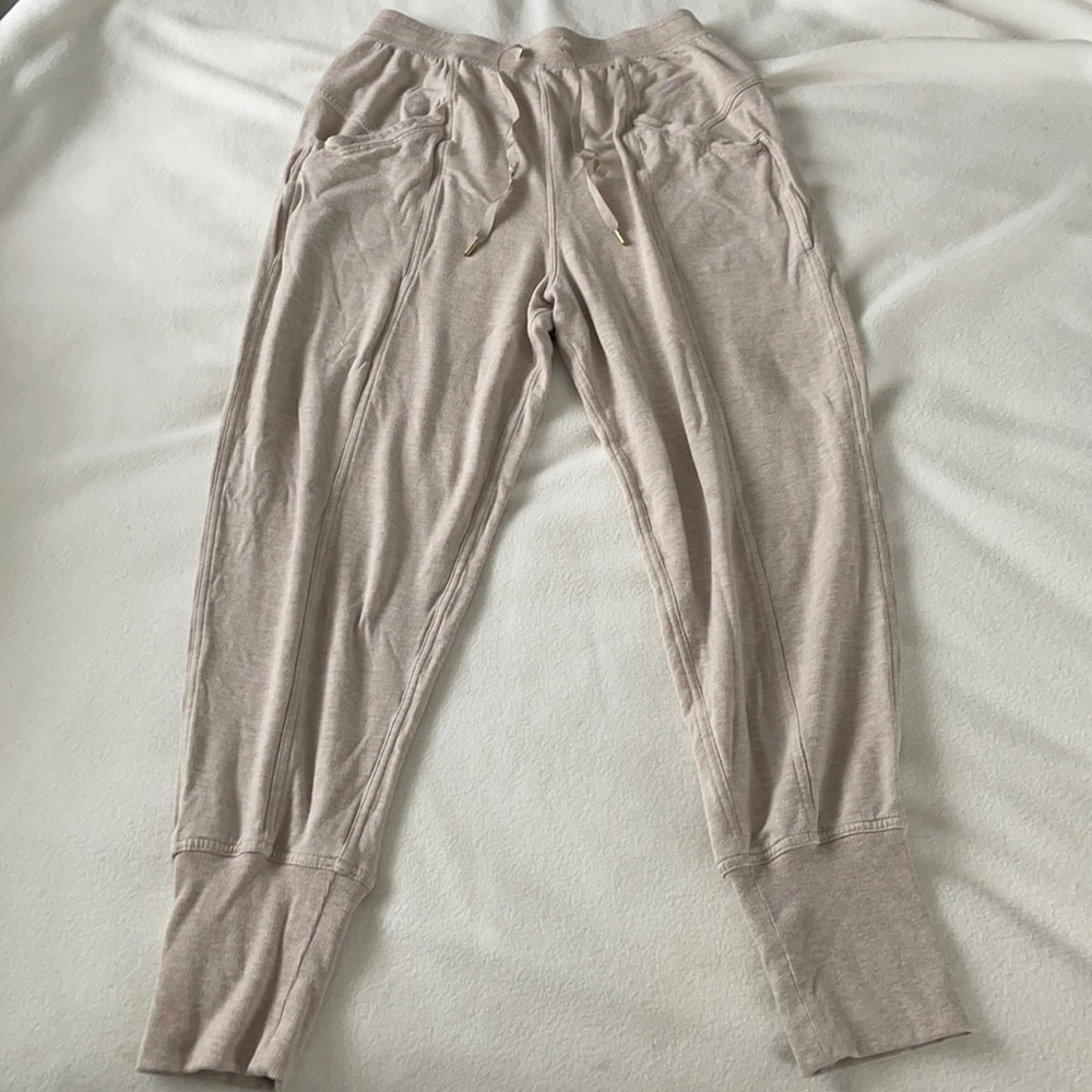 Lululemon joggers